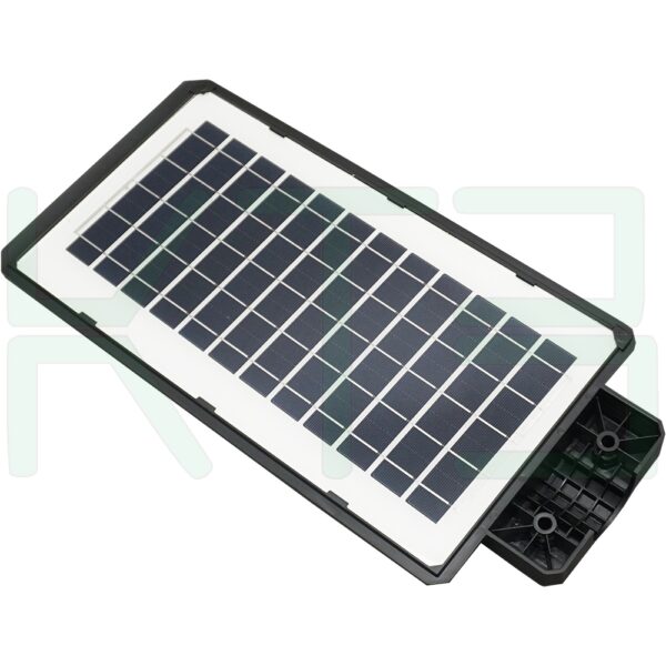 โคมถนน LED โซล่าเซลล์ 100W (P-03)